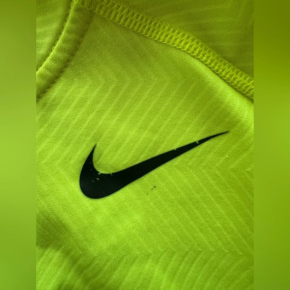 Nike Pro Combat Hyperwarm Lite Dri-Fit Volt Long Sleeve Fitted Top M